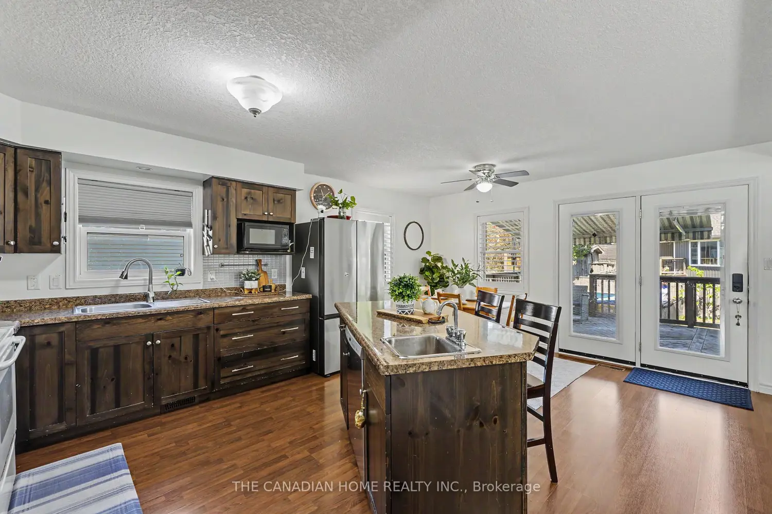 219 Picton Street photo 5