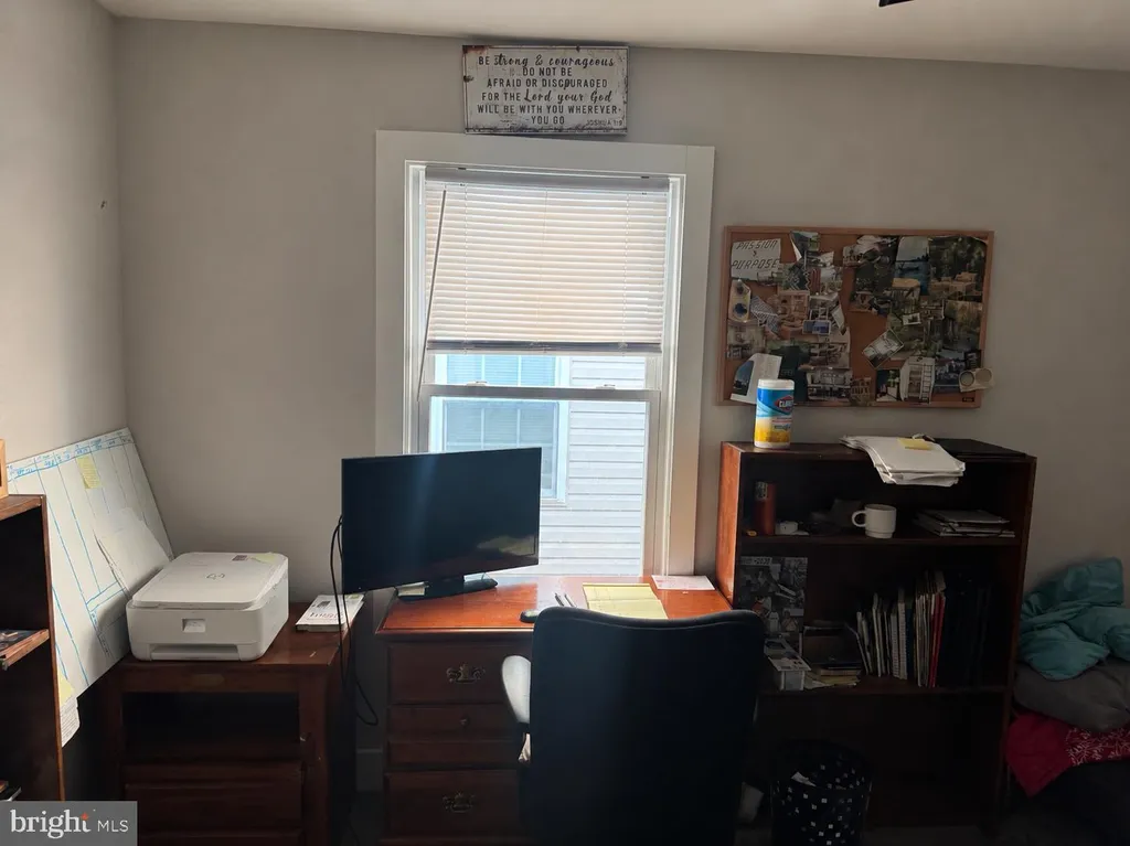 5806 Field Place NE, Washington, DC 20019