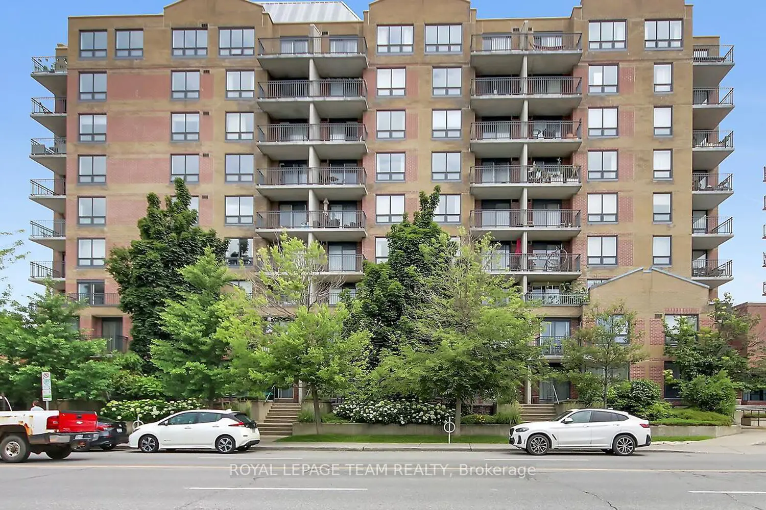 35 Holland Avenue 608