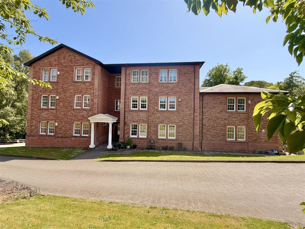 4 bed town house for saleBurnside Gate, Hamilton ML3
