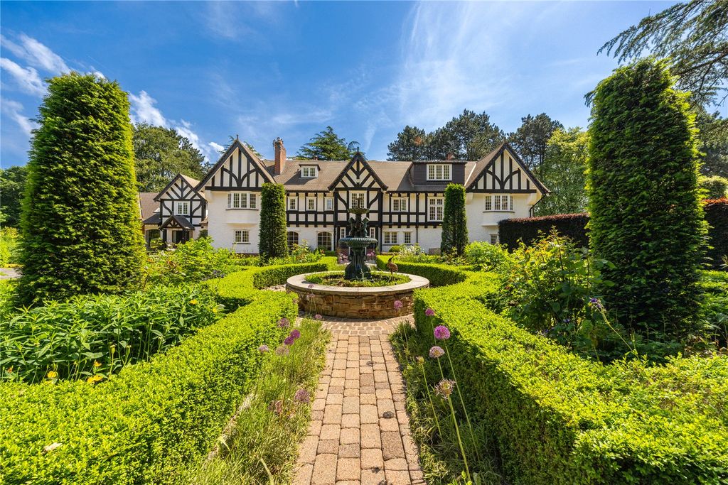 9 bed detached house for saleMacclesfield Road, Prestbury, Cheshire SK10 photo 2