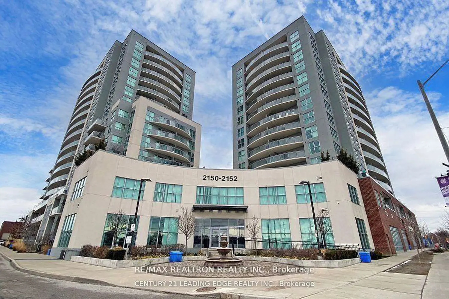 2152 Lawrence Avenue Ph08 photo 3