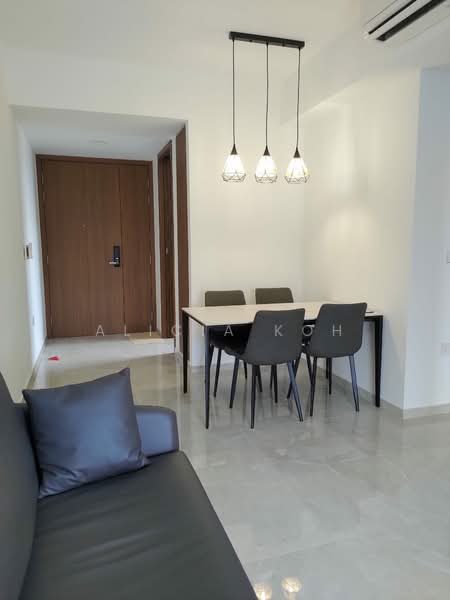 23 Stirling Road photo 2