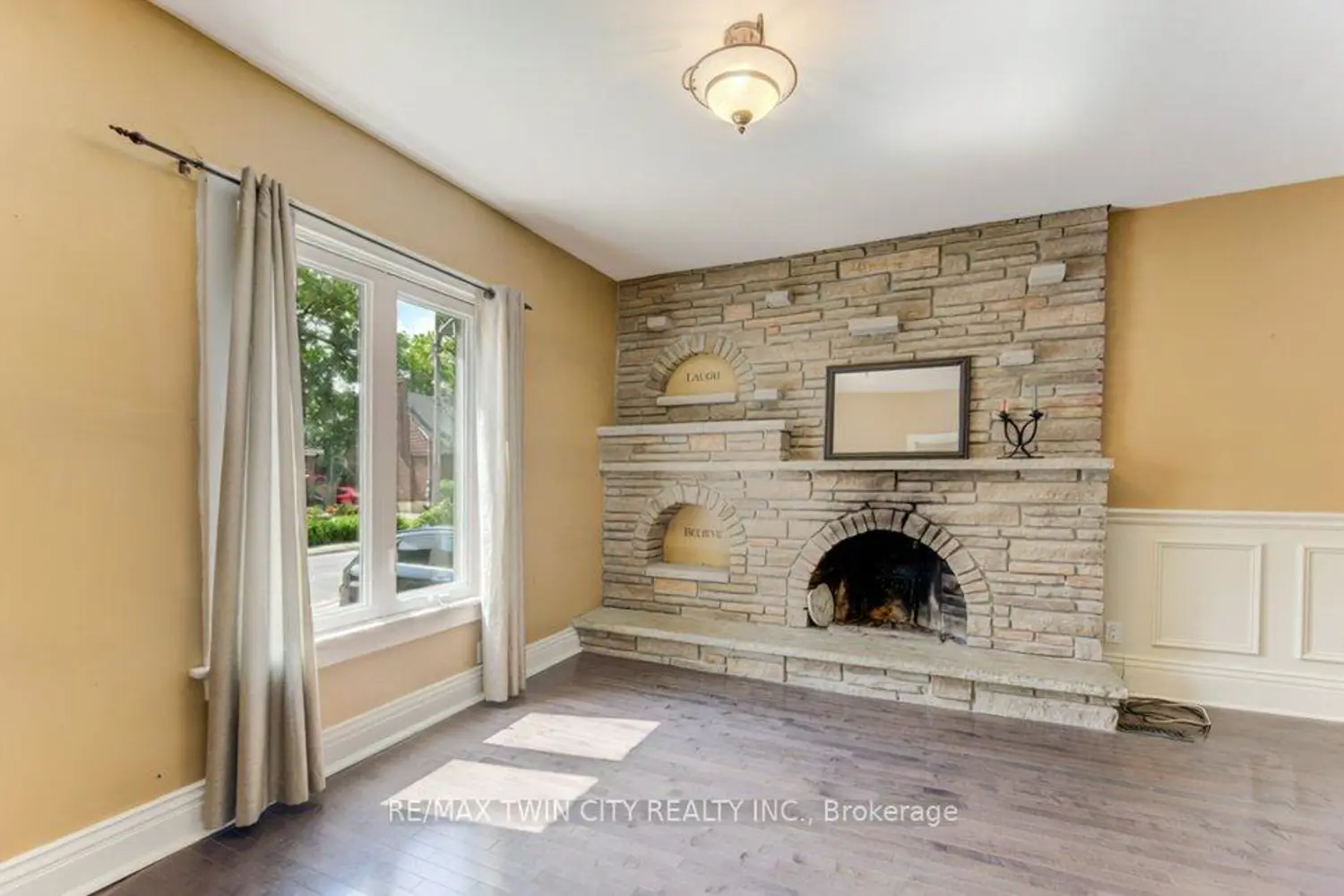 271 London Road photo 4