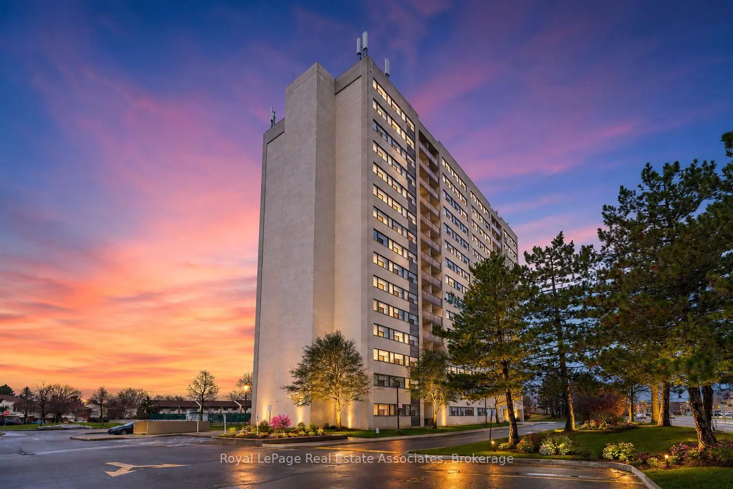 2900 Battleford Road 1008