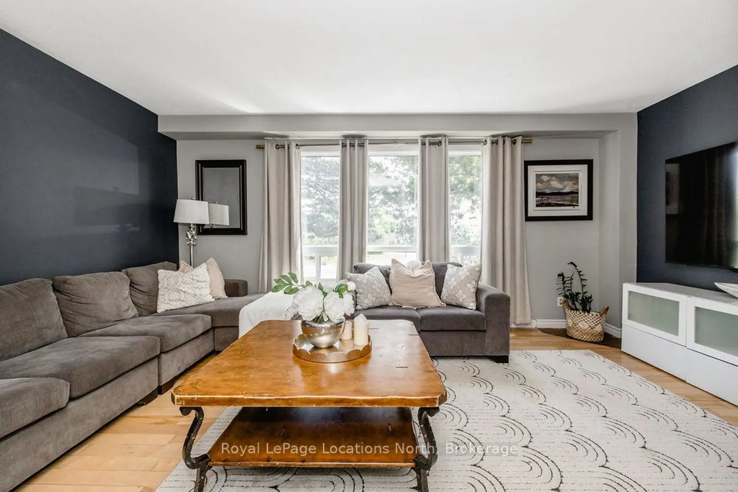 493 Ontario Street photo 3