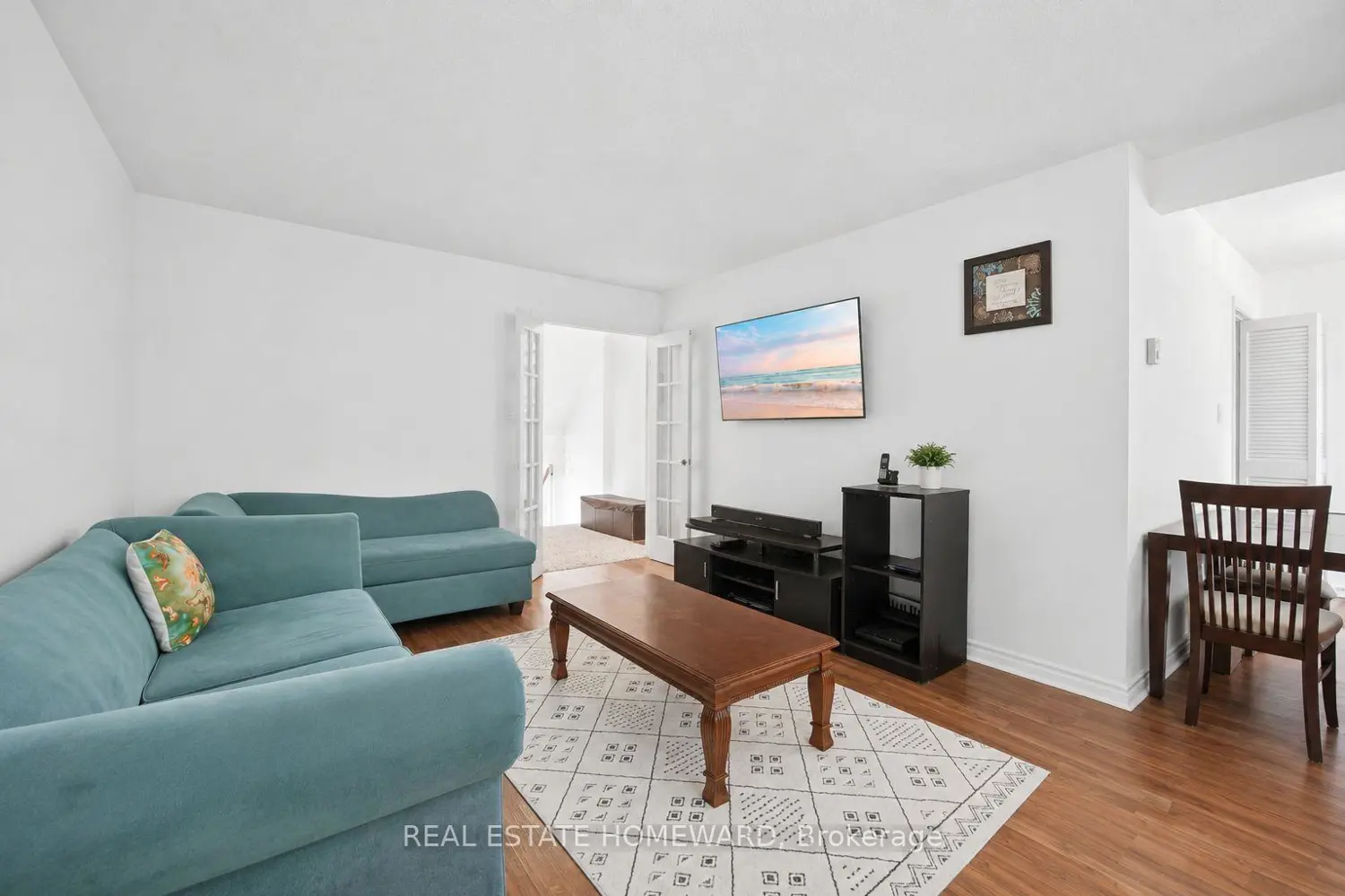1360 Glenanna Road 17A photo 3