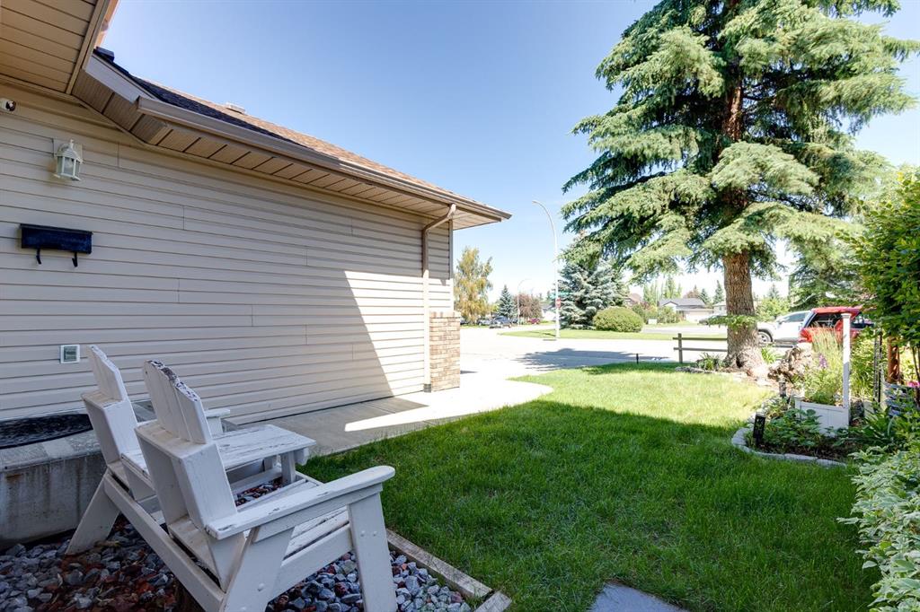 98 Everglade Drive SE, Airdrie, AB, T4B 2E8 photo 3