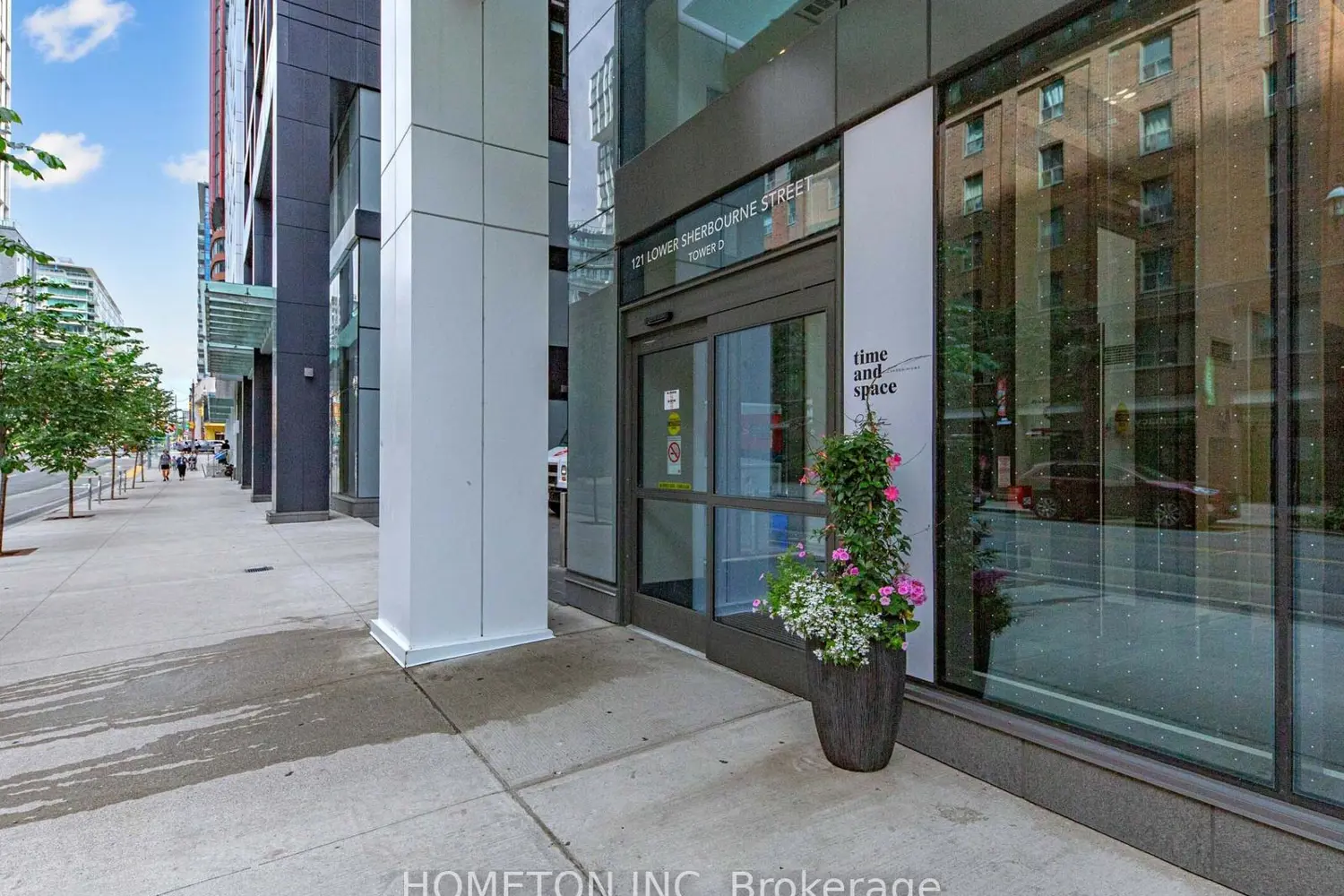 121 Lower Sherbourne Street 949 photo 4