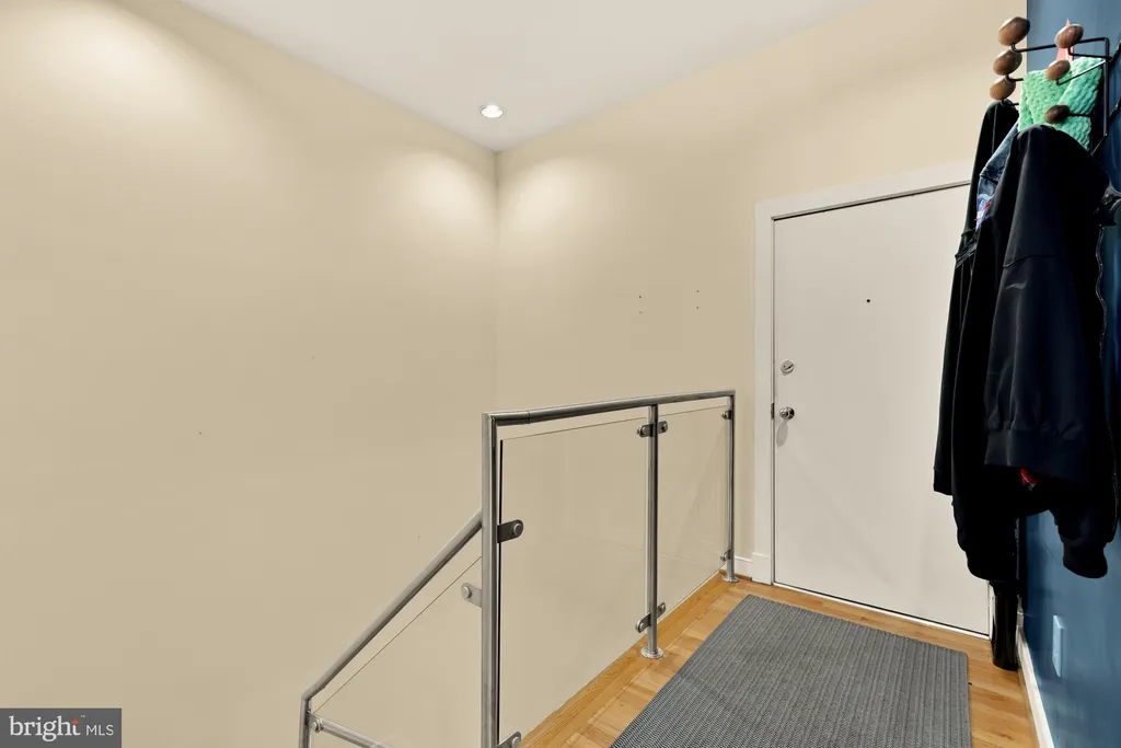 2363 Champlain Street NW Unit 3, Washington, DC 20009 photo 2