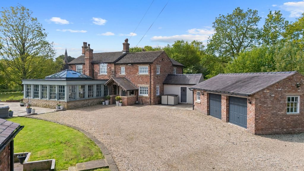 5 bed detached house for saleCrosshall Brow, Westhead, Ormskirk L40