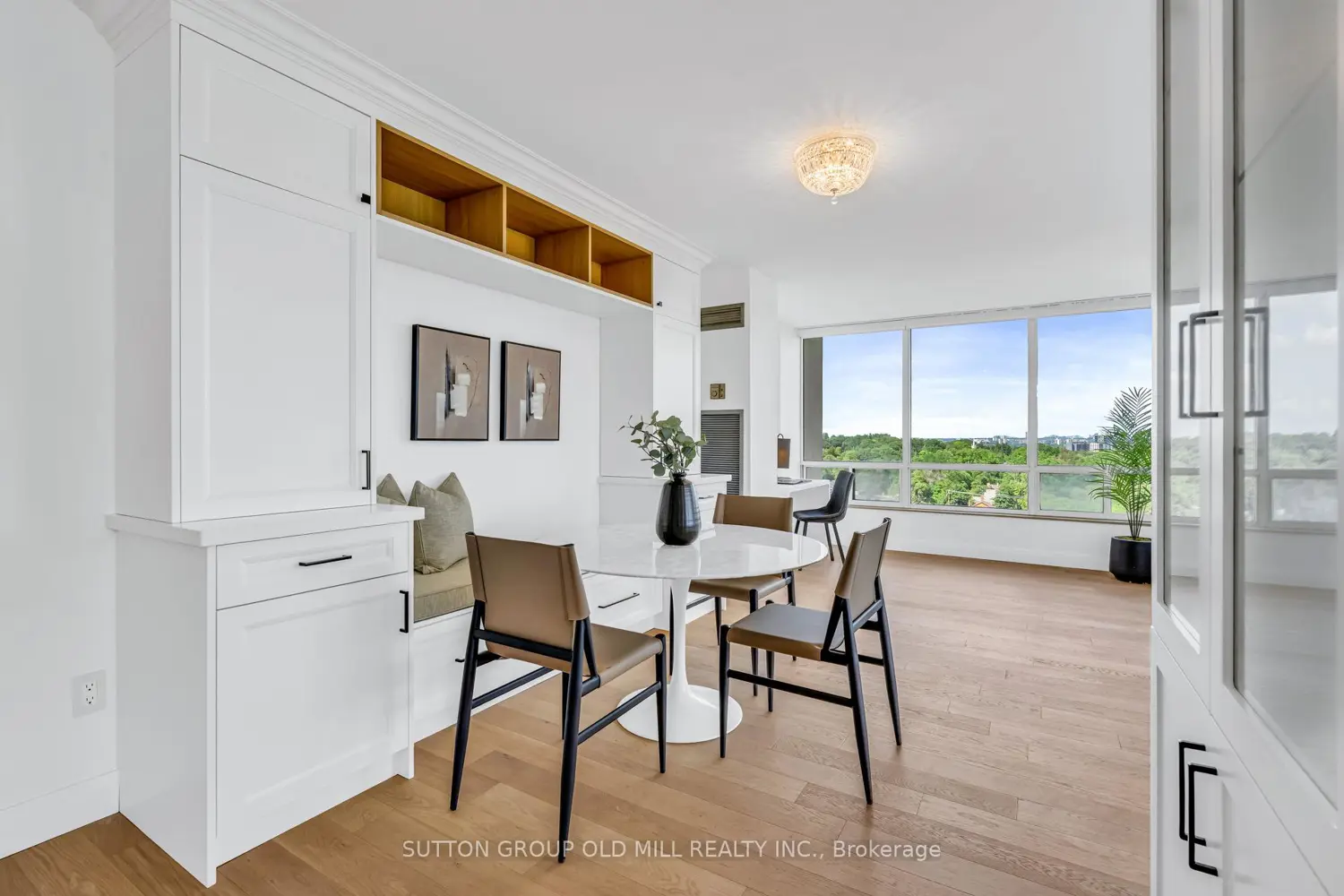 1320 Islington Avenue 1508 photo 3