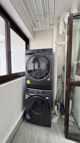 961B TAMPINES STREET 96 photo 3