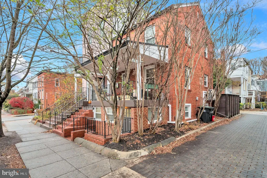 3513 T Street NW Unit B, Washington, DC 20007