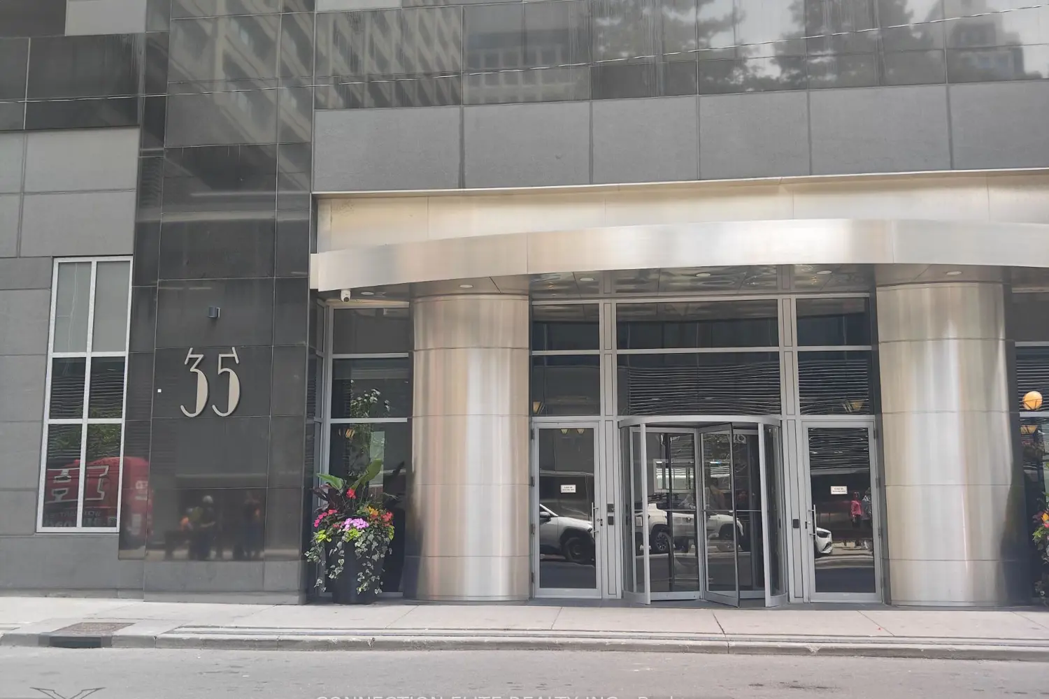 35 Balmuto Street 2110
