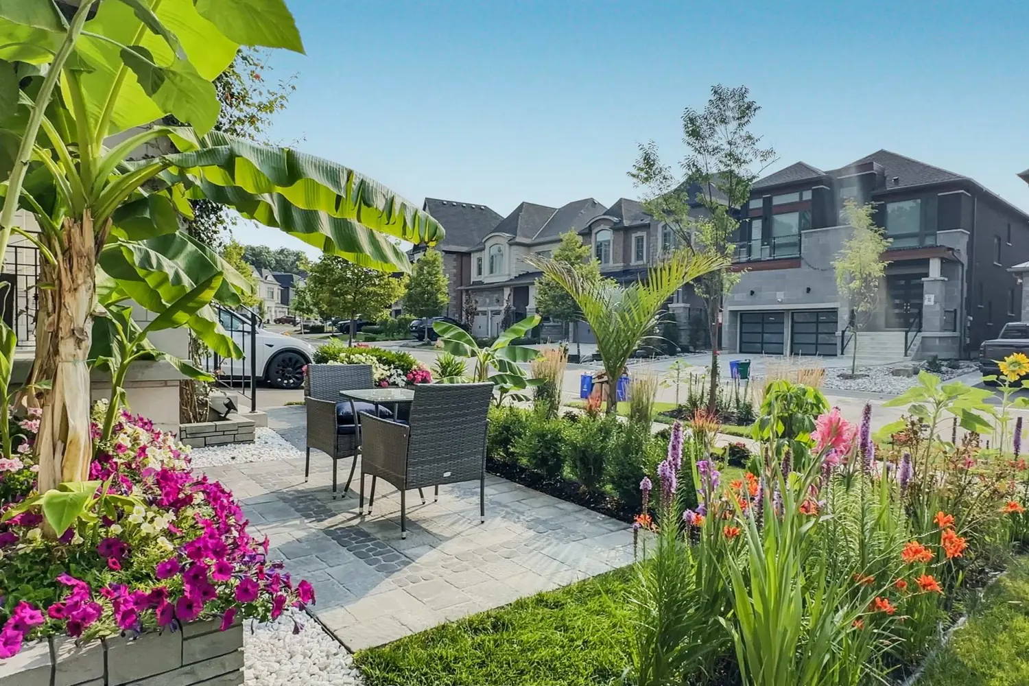 150 Cannes Avenue photo 5