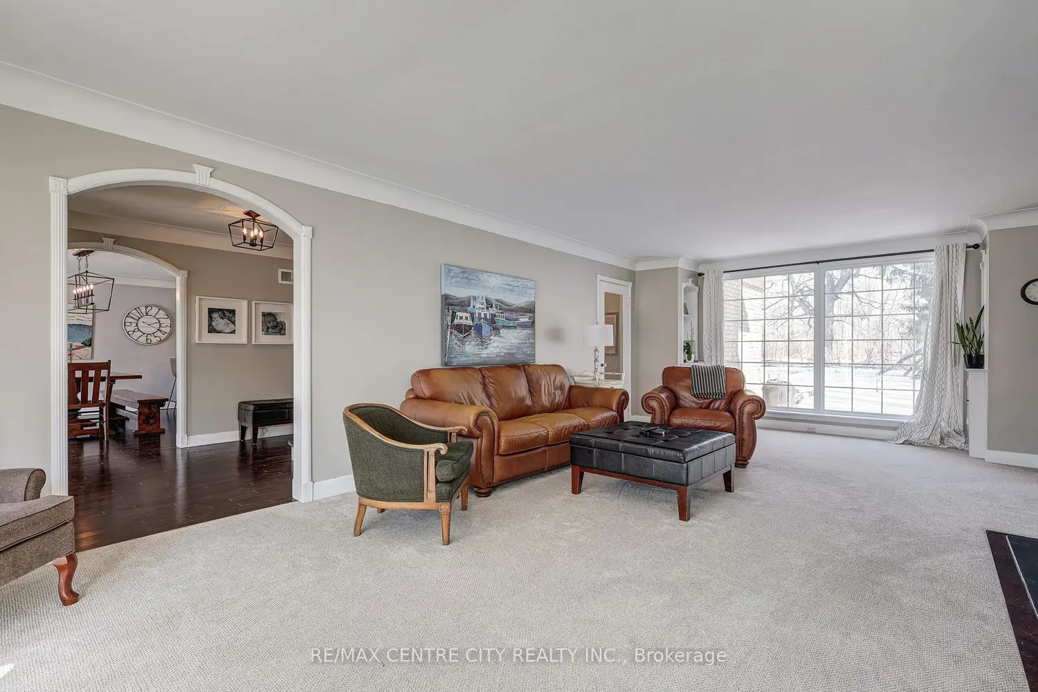 339 Sunset Drive photo 5