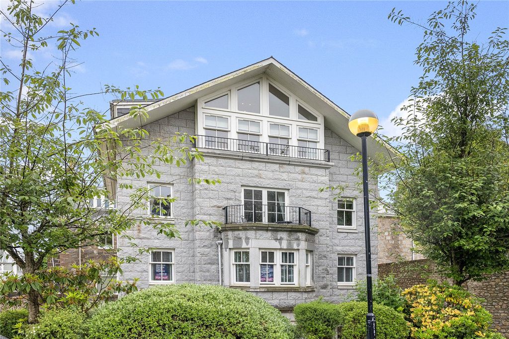 2 bed flat for saleDunvegan, 82F Queens Road, Aberdeen AB15