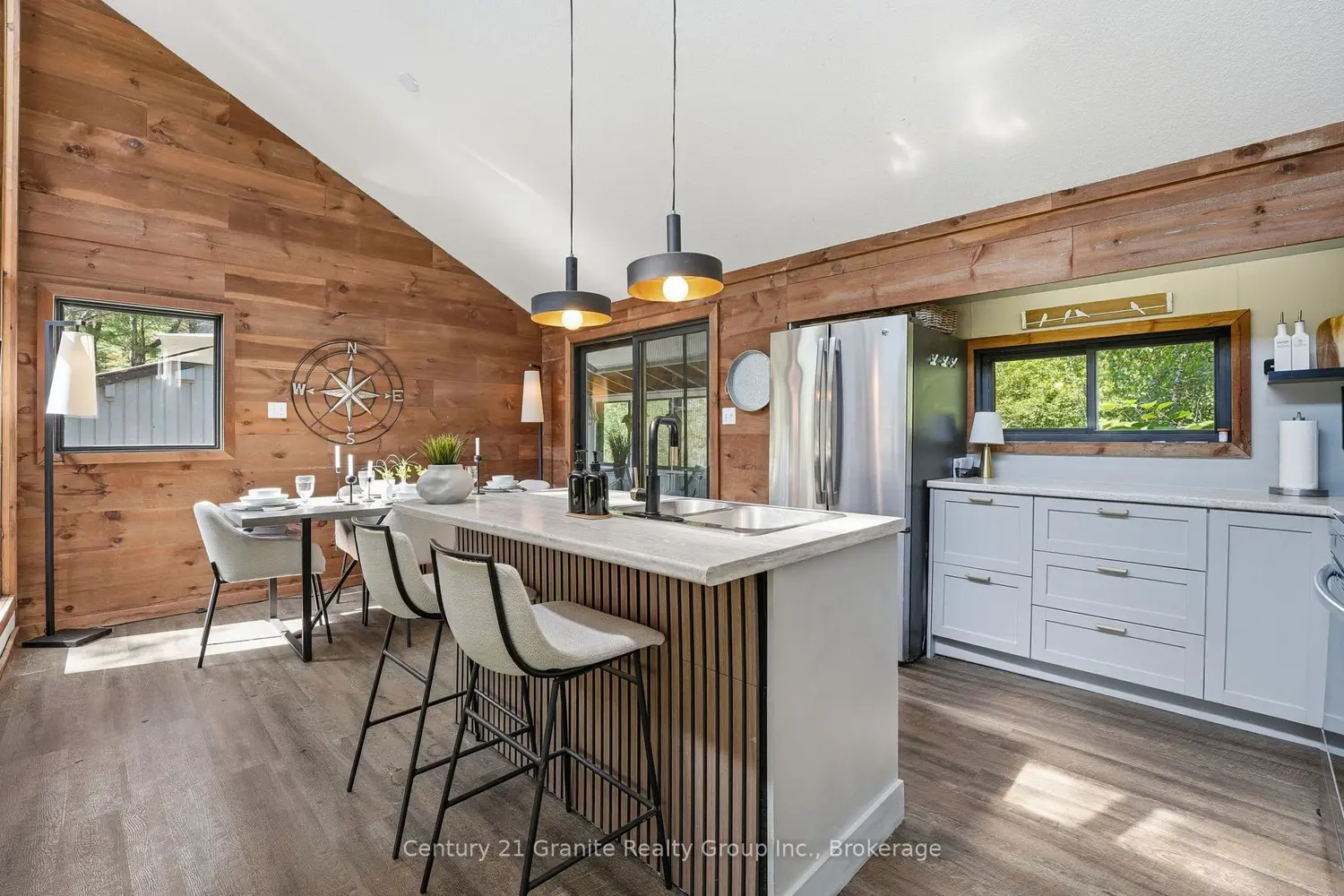 1012 Shetland Road photo 4