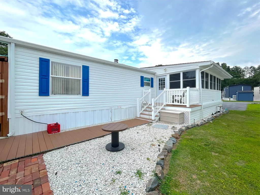 19952 Atlantic Ave, Rehoboth Beach, DE 19971 photo 2