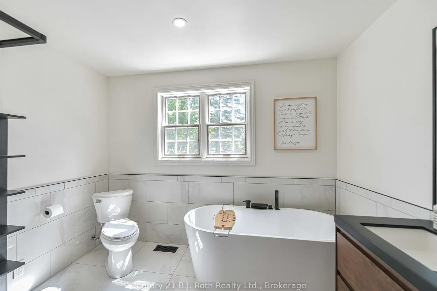 403 Bay Street photo 5