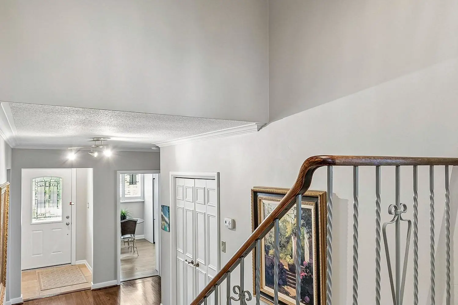 24 Tettenhall Road photo 5
