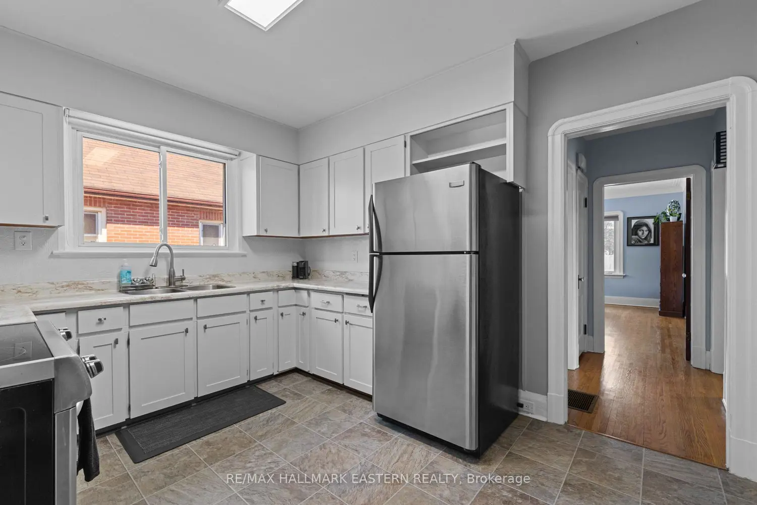 503 Romaine Street photo 5