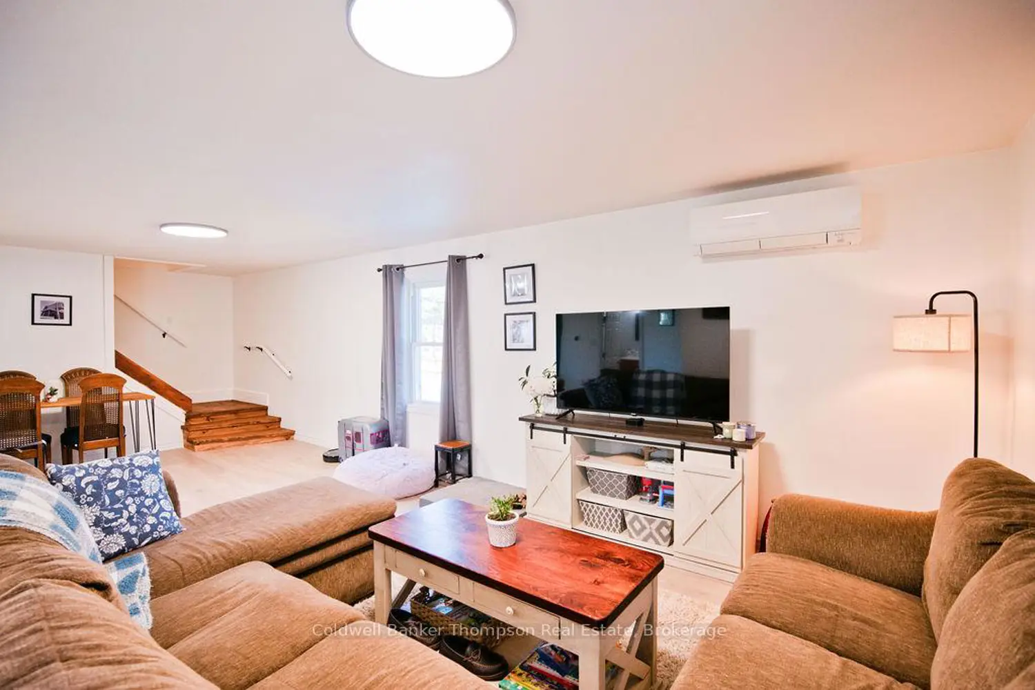 115 Ottawa Avenue photo 2