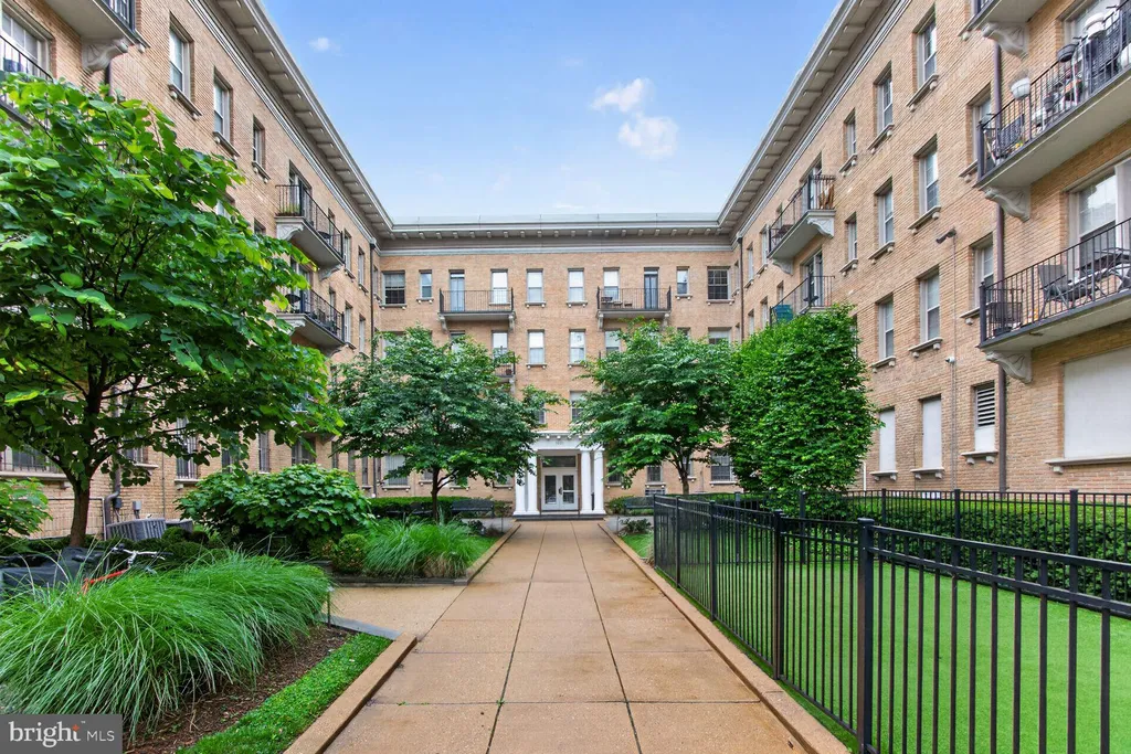 1401 Columbia Road NW Unit 319, Washington, DC 20009