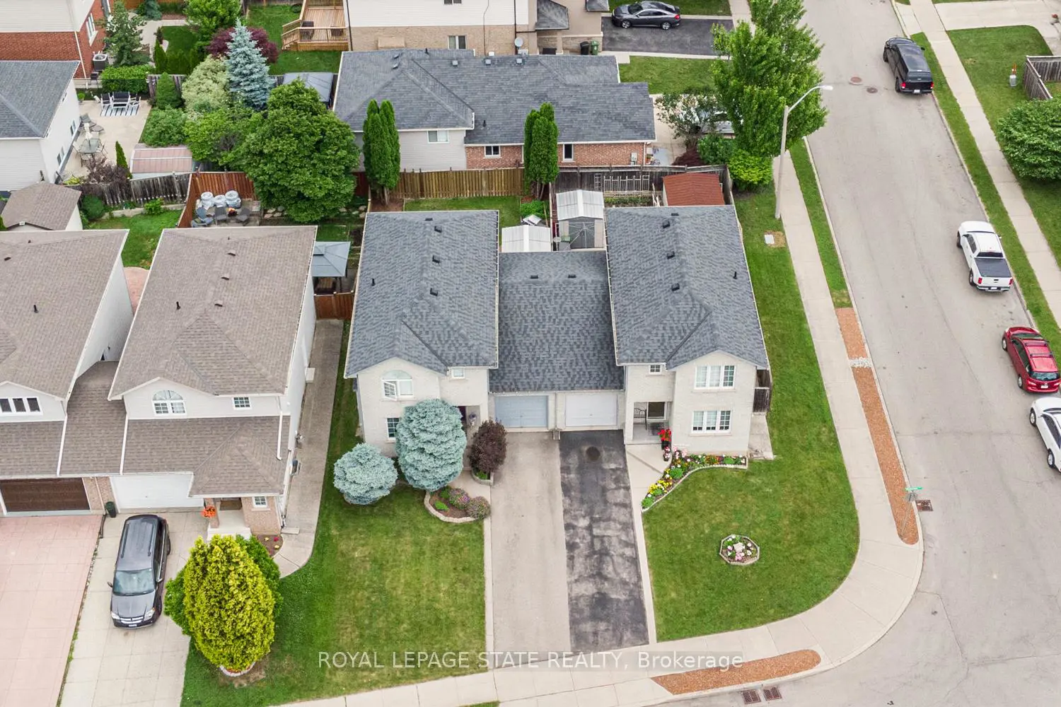 10 Richview Drive photo 2