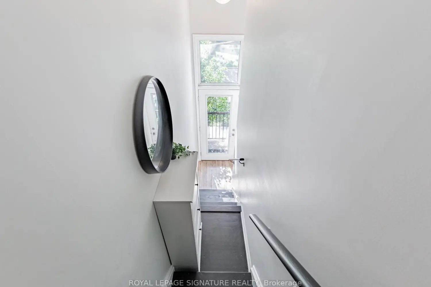 68 Winston Park Boulevard 60 photo 4