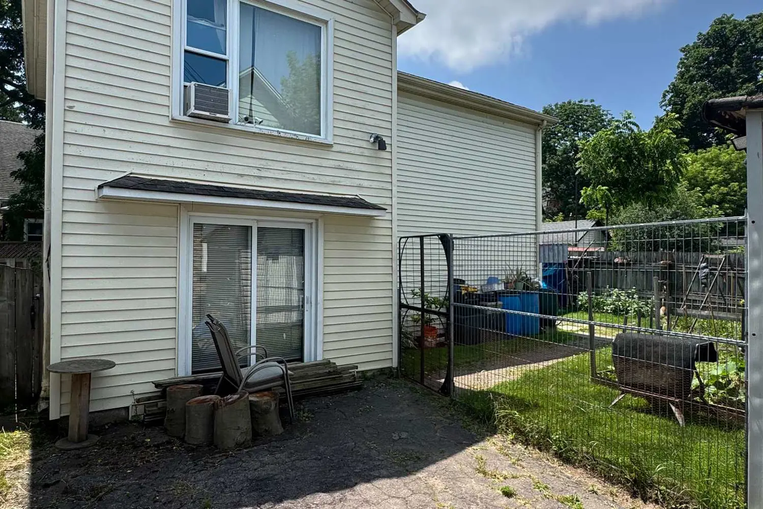 4680 Ryerson Crescent photo 2