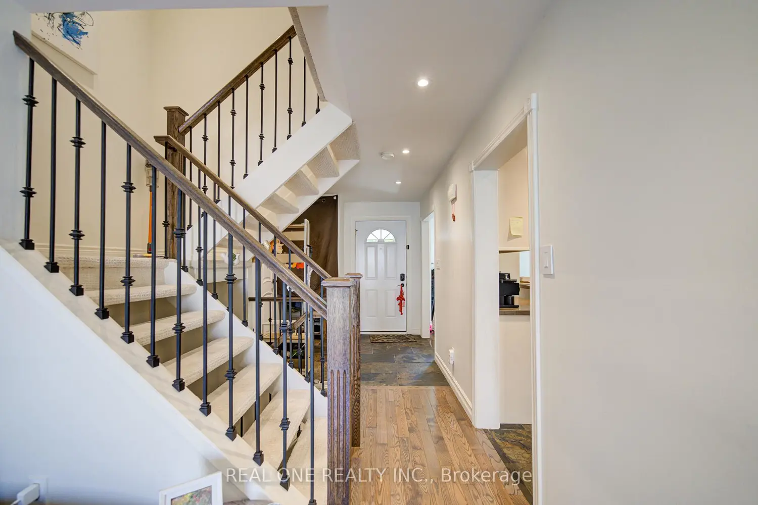 1606 Lancaster Drive 30 photo 3