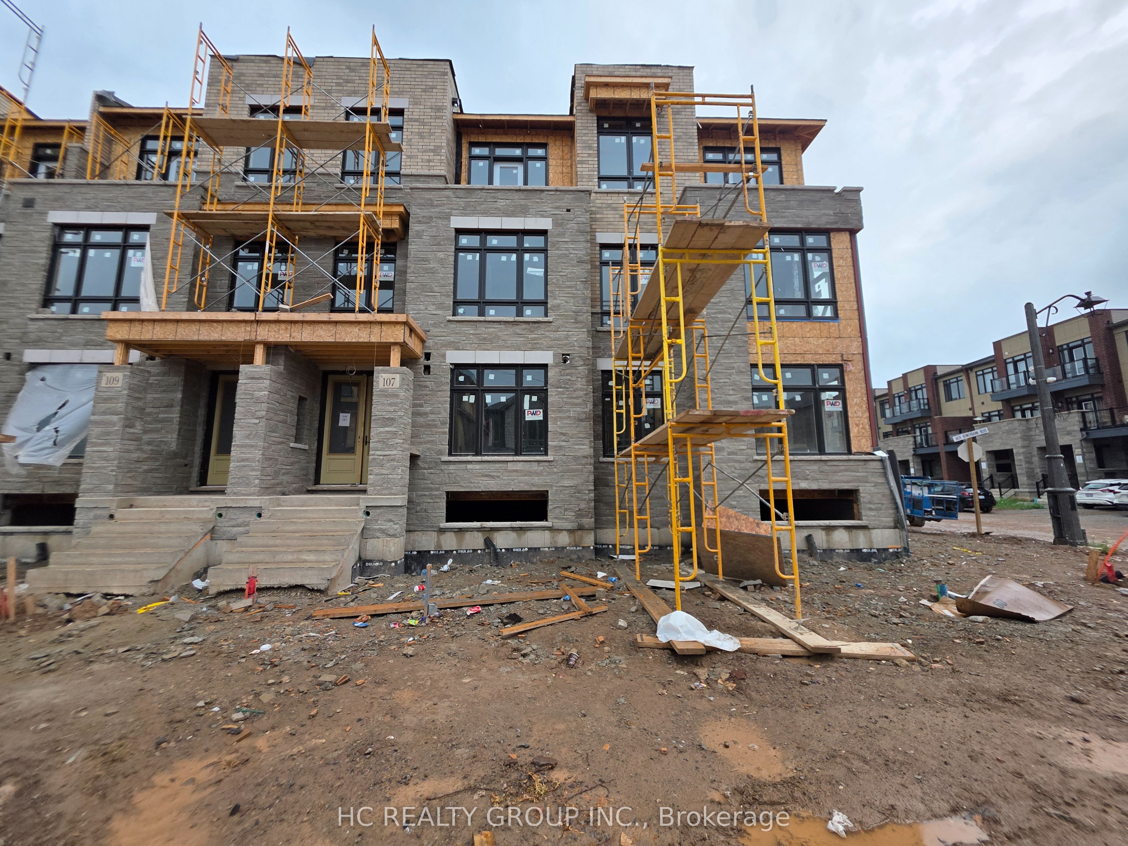 107 Jack Bowerbank Boulevard, Oakville, ON, L6M 4K1