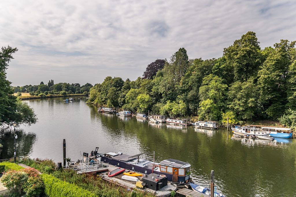 4 bed flat for sale85 Petersham Road, Richmond TW10