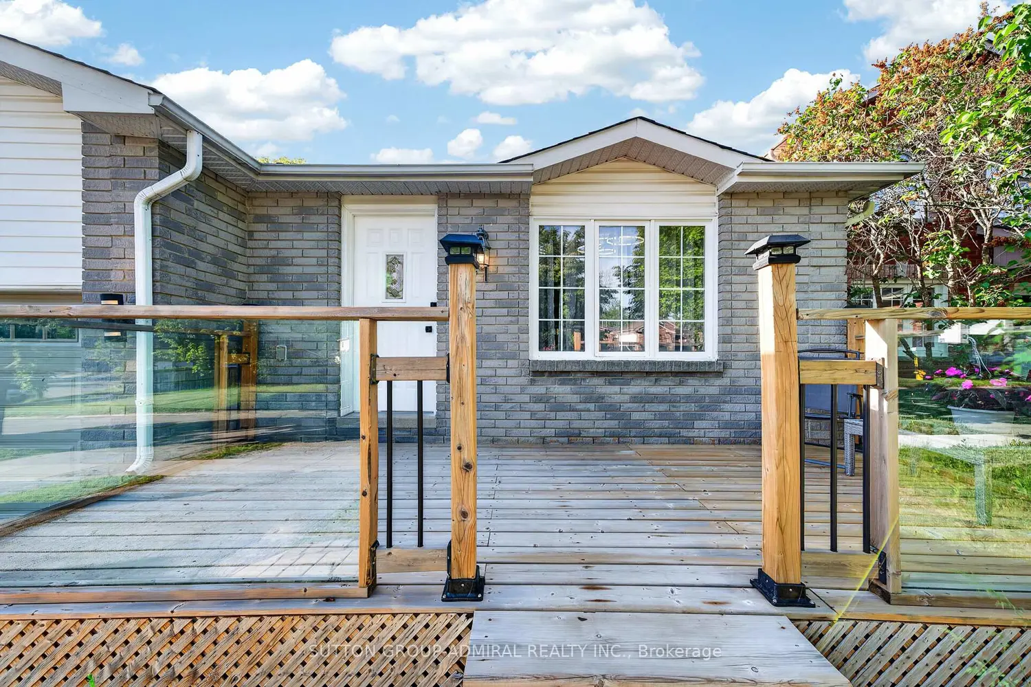 41 Whitehorn Crescent photo 2