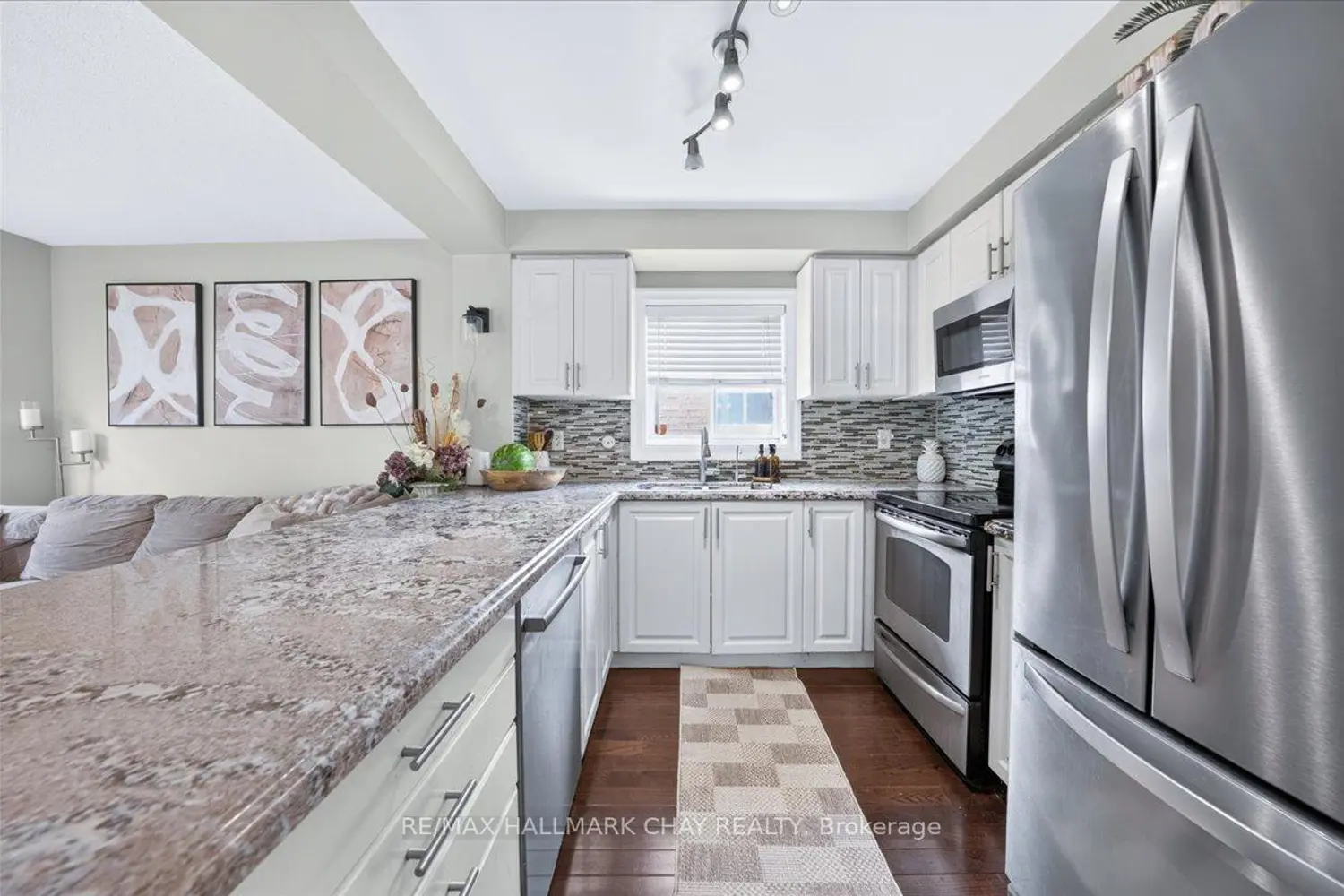 551 Pelletier Court photo 5