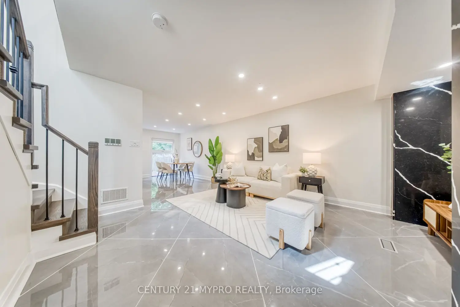 67 Mugford Road photo 2