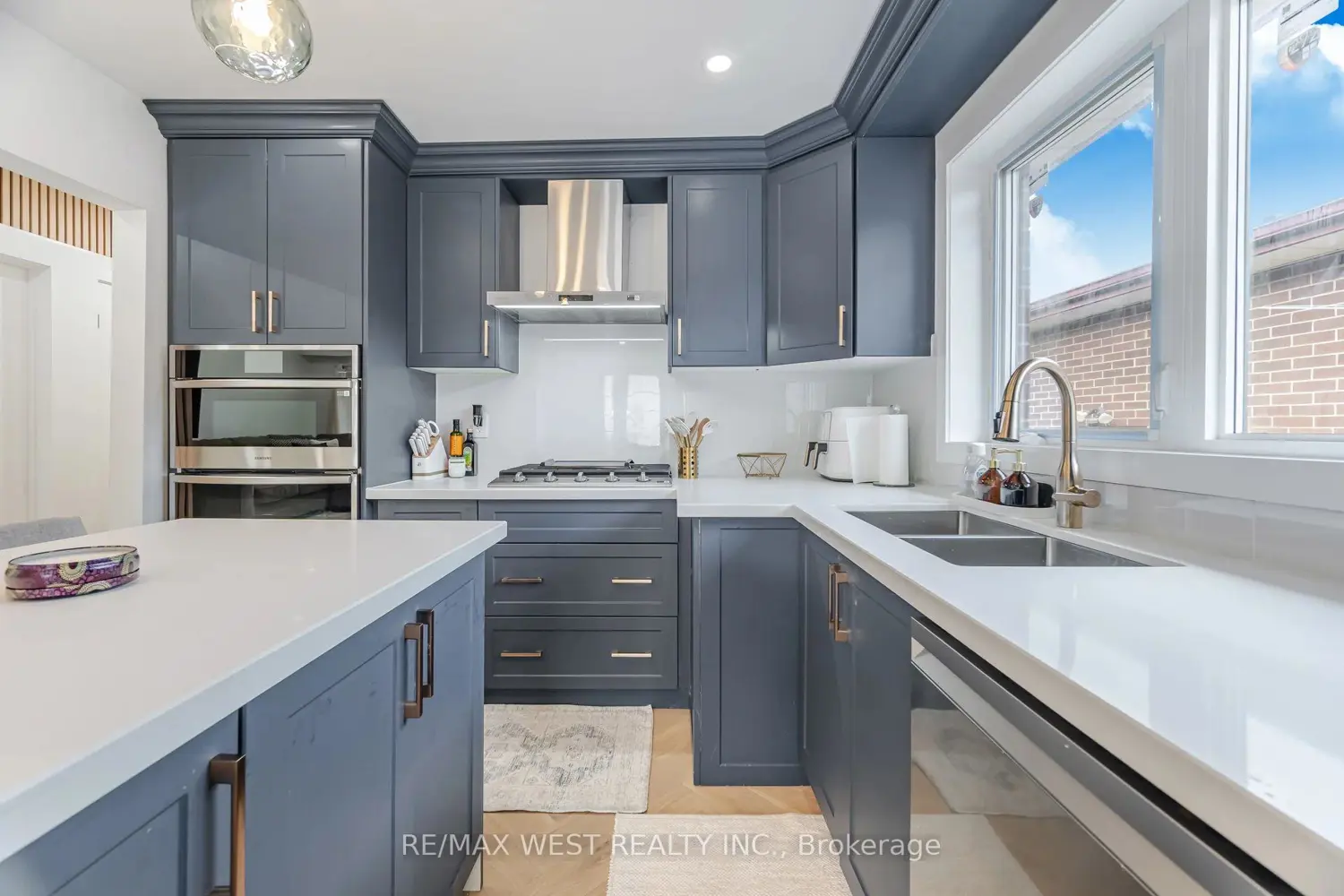 92 Archibald Street photo 4