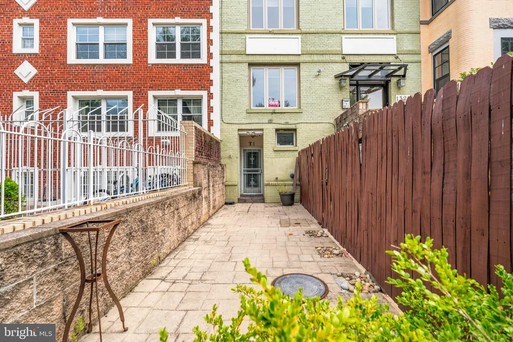 1321 Euclid Street NW Unit T1, Washington, DC 20009