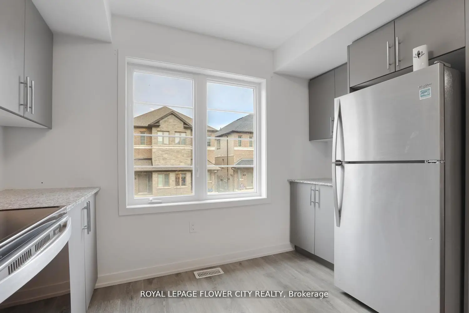 205 West Oak Trail 16 photo 2