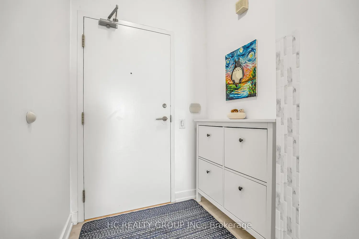 33 Singer Court 2205 photo 3
