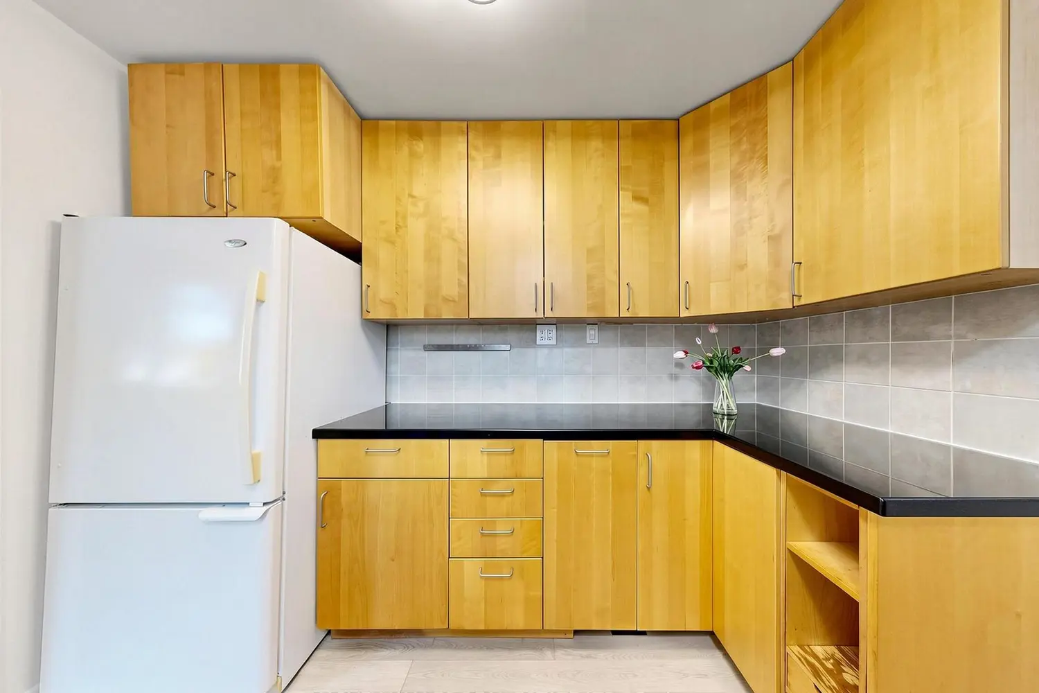 87 Combe Avenue photo 2