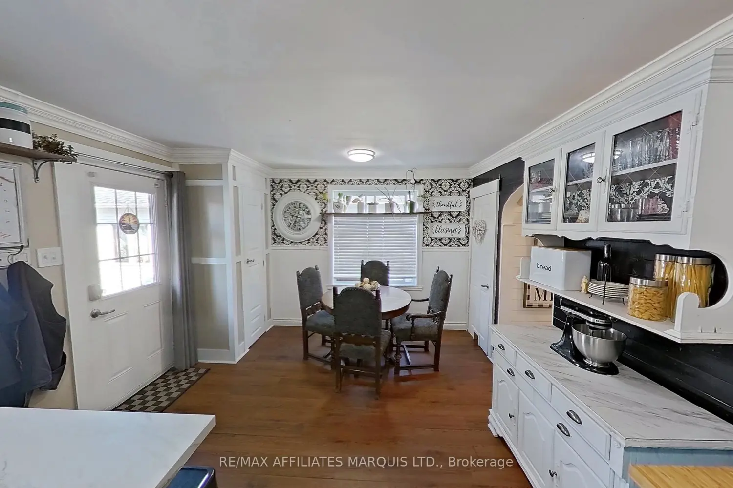 54 Lefebvre Avenue photo 3