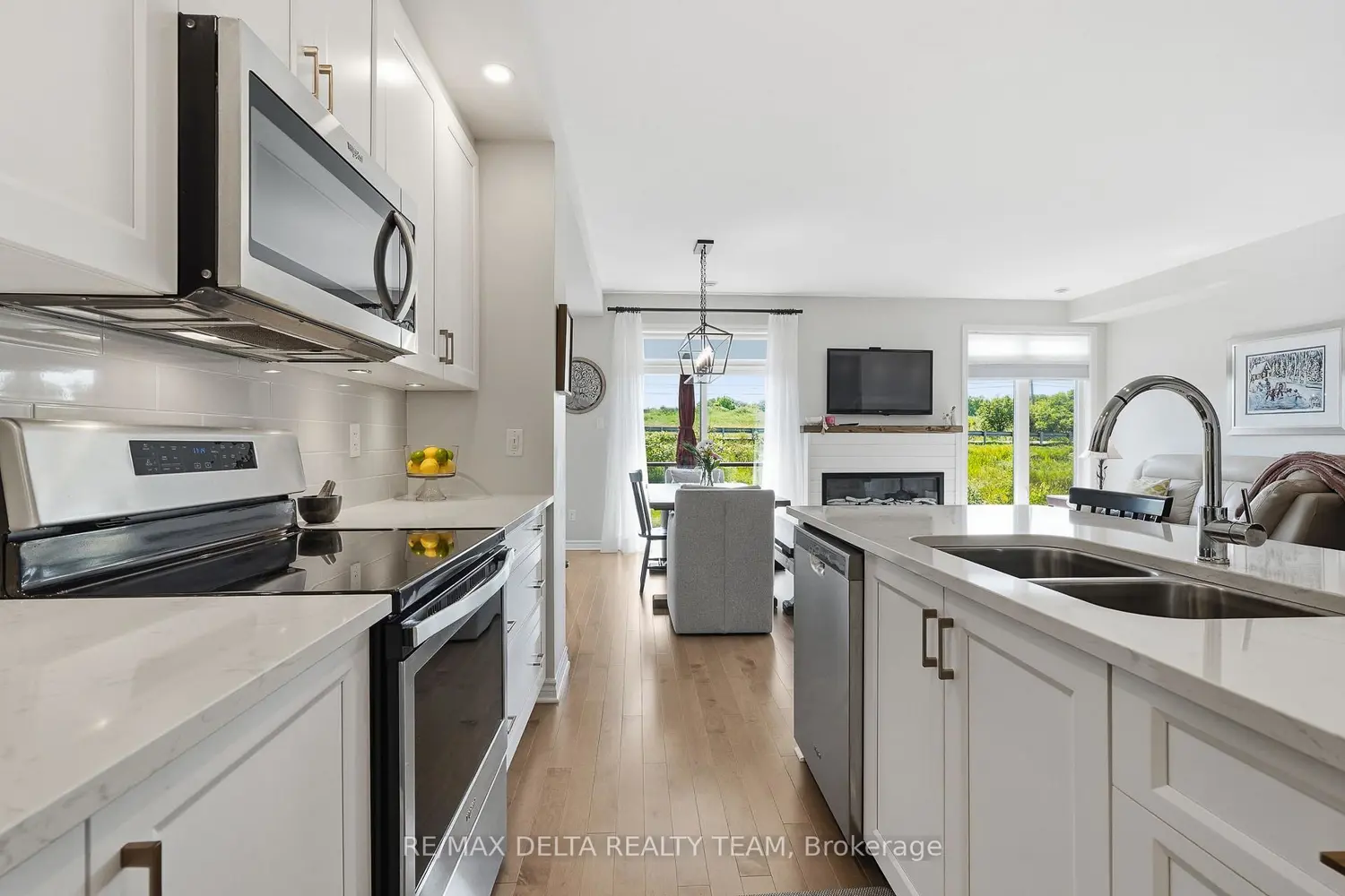 782 Cap Diamant Way photo 4