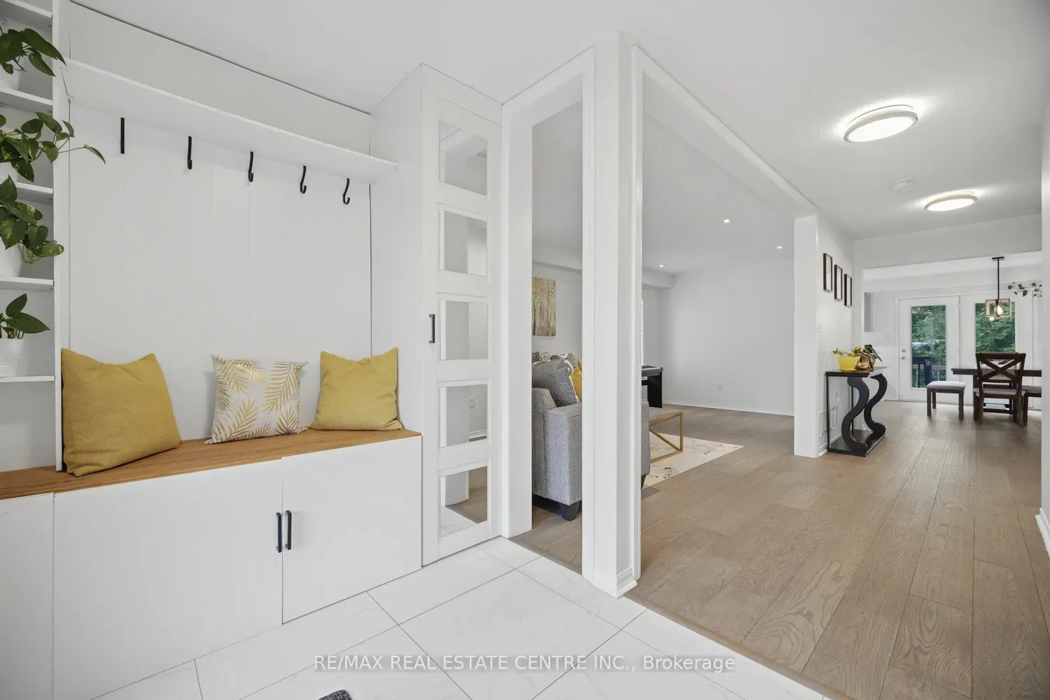 71 Barrett Avenue photo 3