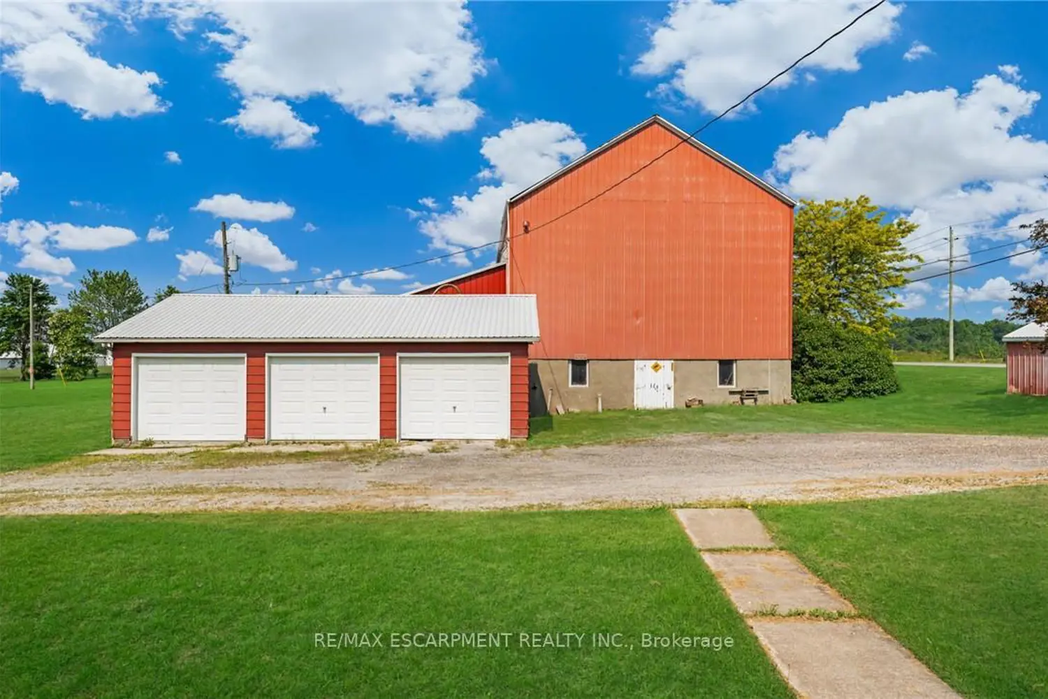 4932 Fly Road photo 2
