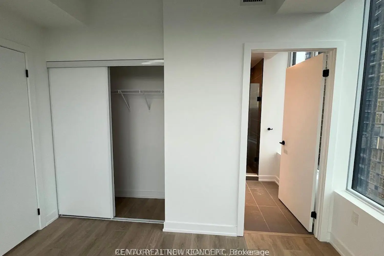117 Broadway Avenue 1109 photo 4