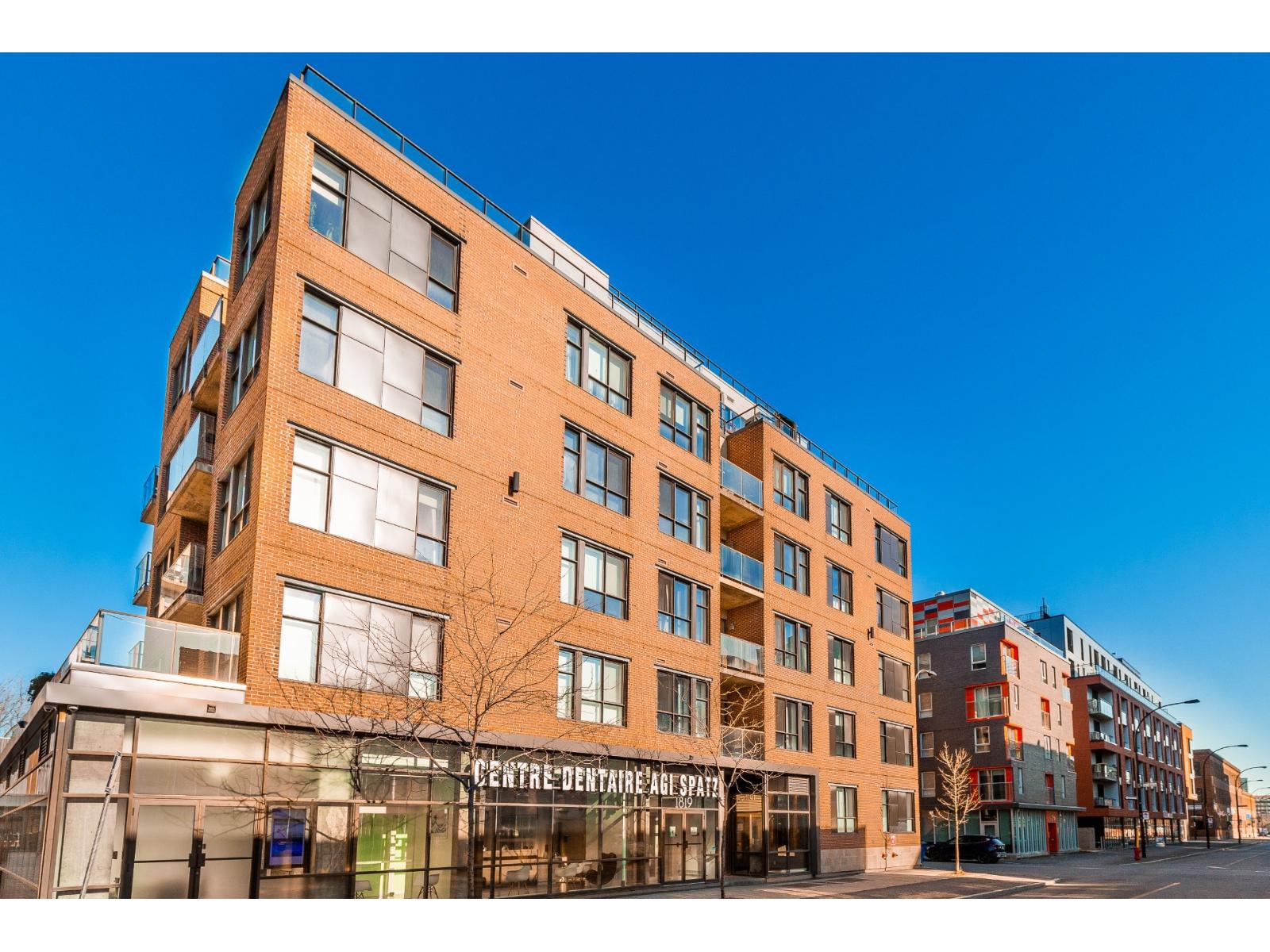 1811 Rue William