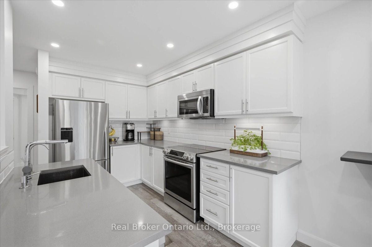 54 Laughland Lane, Guelph, ON, N1L 0C9